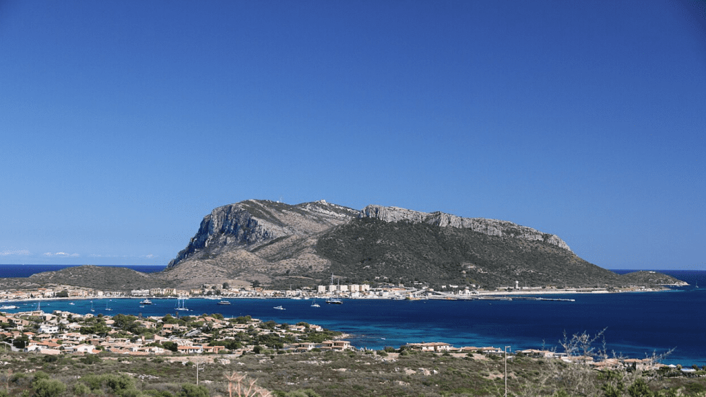 Capo Figari trekking panorama