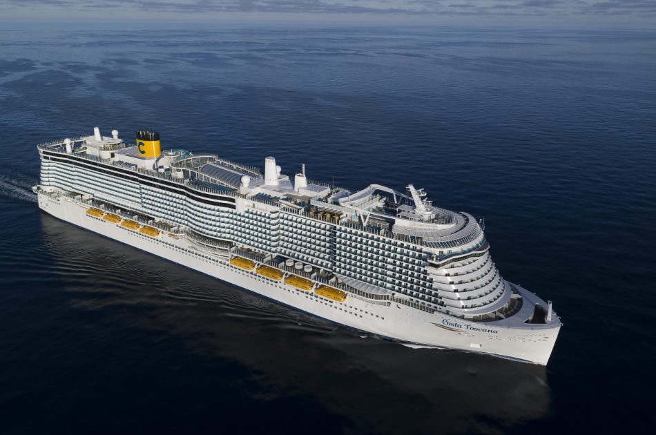 Costa Toscana - Foto: Costa Press Center Foto aerea della nave Costa Toscana di Costa Crociere in navigazione