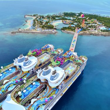 Navi Royal Caribbean Coco Cay