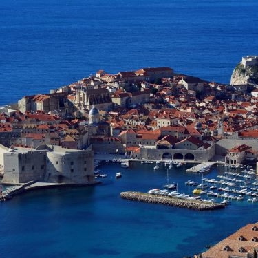 Dubrovnik città vecchia - Foto di Velimir Marinkovic da Pixabay