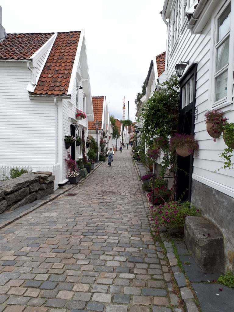 Gamle Stavanger case bianche in legno centro storico