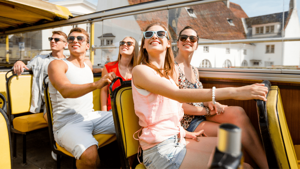 Escursione organizzata dalla compagnia con guida e gruppo numeroso