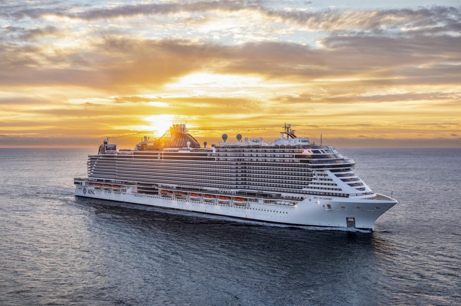 14 november 2021, MSC Seashore's first arrival in Miami - Photo credit Michel Verdure