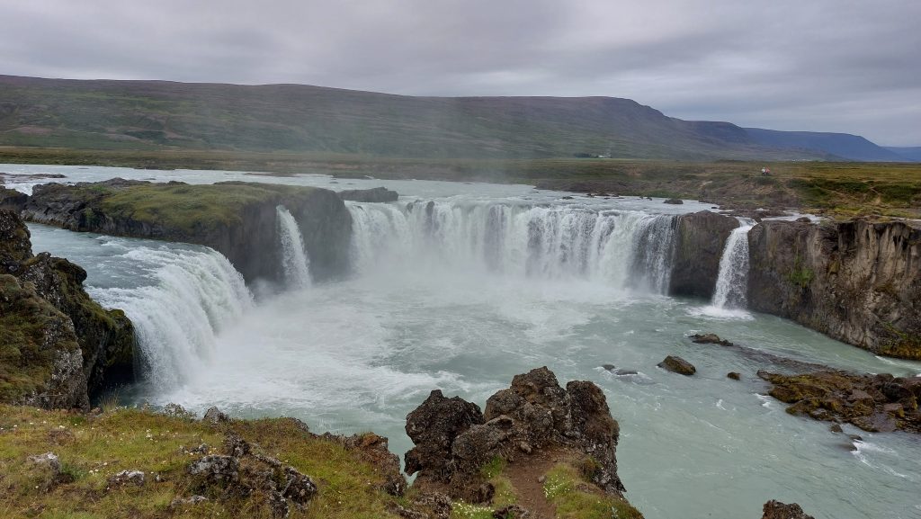 Goðafoss cascata nel nord dell’Islanda vicino ad Akureyri